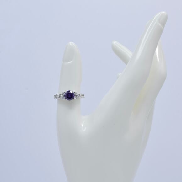 NWOT Fragrant Jewels Purple Round-Cut Pave Multi-Stone Ring Size 7.75 US - Picture 3 of 5